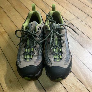 Oboz Phoenix Hiking Shoes size 8